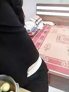 Mie_rose from StripChat is Freechat
