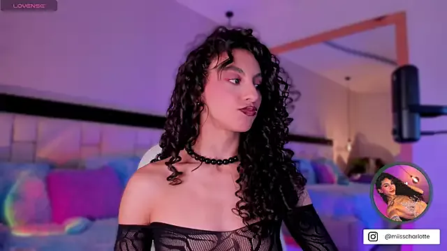 Freechat MiissCharlotte on StripChat