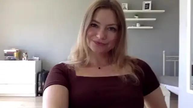 MillieShow from StripChat