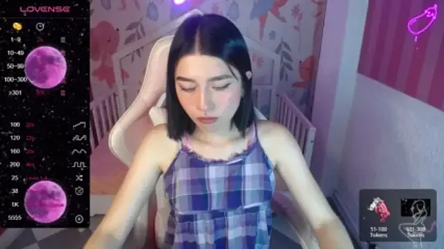 Freechat mily_thomson_b_ on StripChat