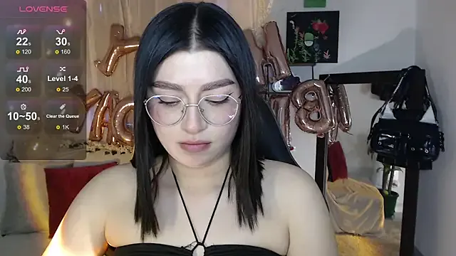 Freechat mily_thomson_b_ on StripChat