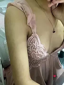 Mina048 from StripChat