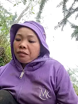 miomio-12 on StripChat 