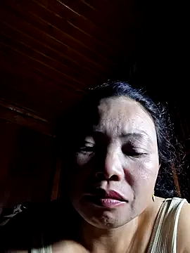 miomio-12 on StripChat 