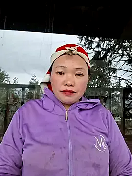 miomio-12 on StripChat 