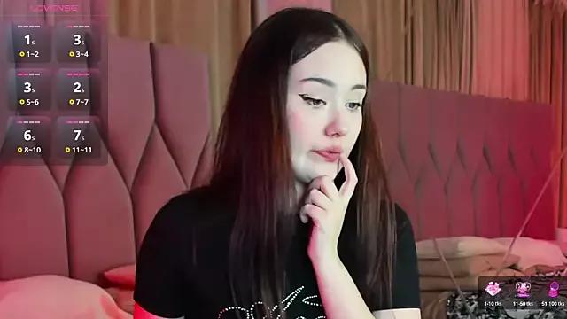 MiriaamWhite from StripChat