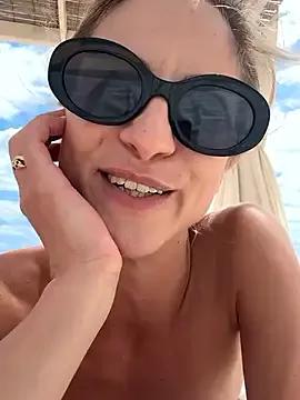 missdaisydiamond777 from StripChat is Freechat