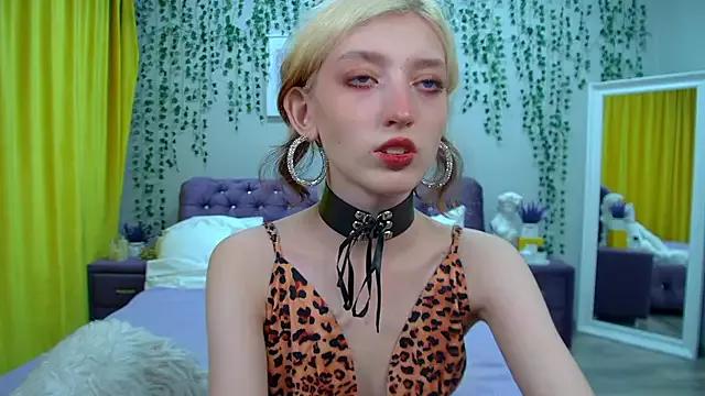 Naked Room MistyMarlo 