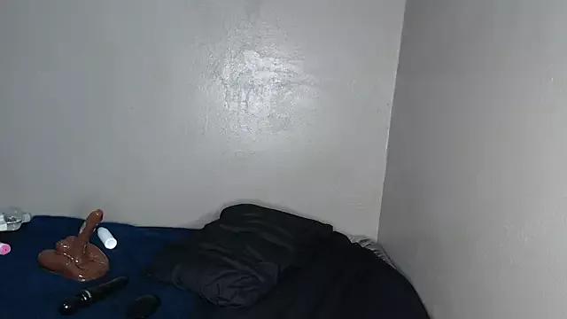 MiyaXo from StripChat is Private