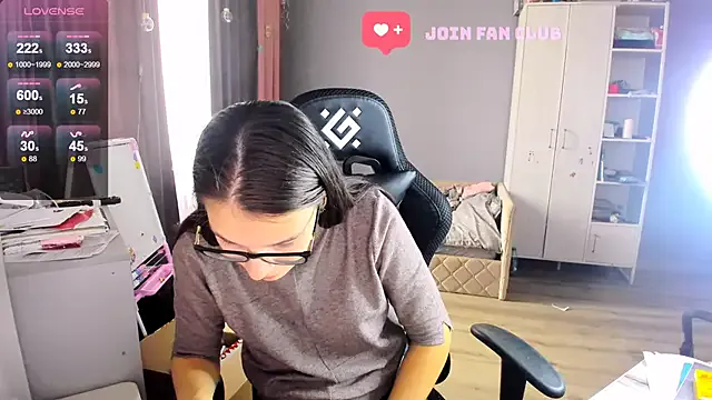 Freechat MollyLollipop on StripChat