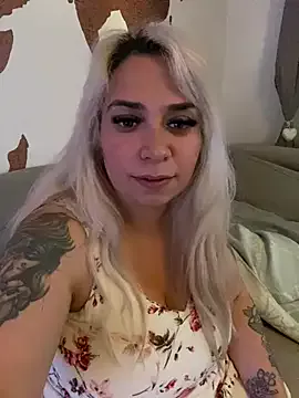 Freechat Monageil on StripChat