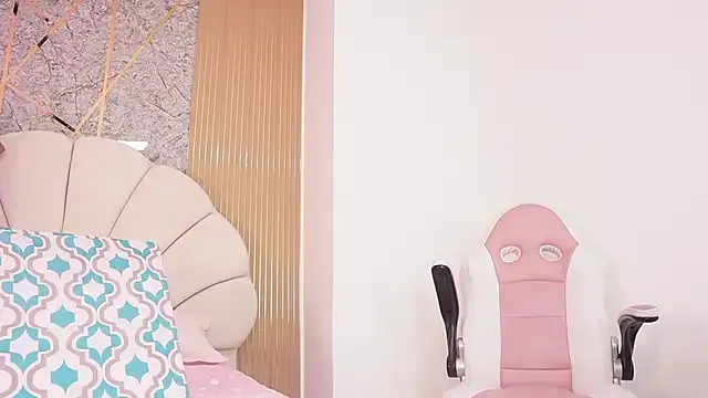 Freechat mssburbuja on StripChat