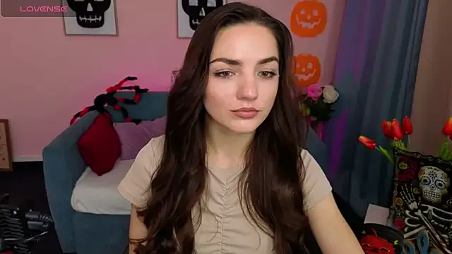 Freechat MyEllaLuvs on StripChat