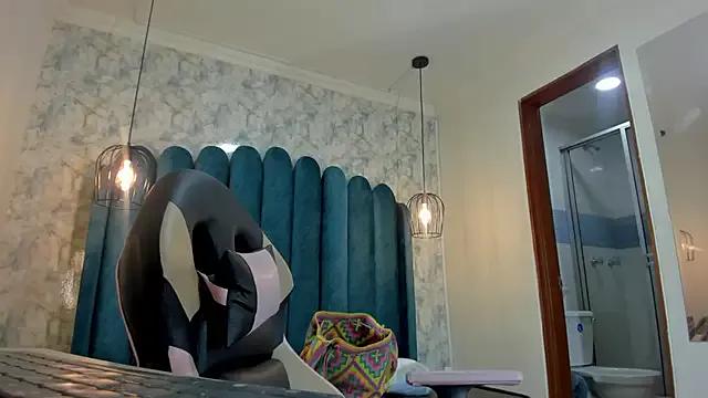 nalalye_cruzz_ from StripChat