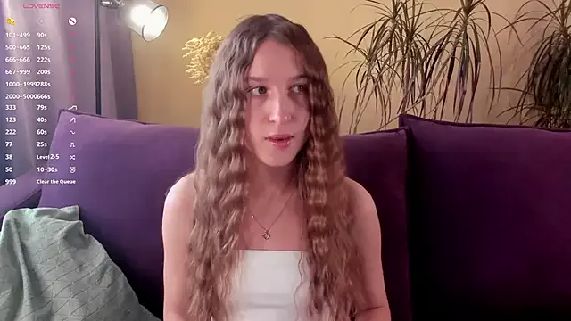 NanaMertins on StripChat 