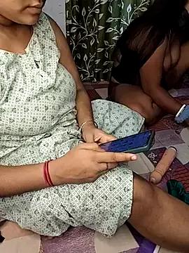 Naked Room Nasty-bhabhi 
