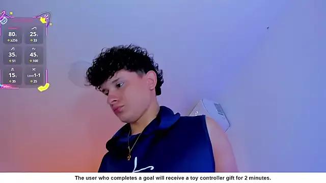 Nathan_Bluee from StripChat is Freechat