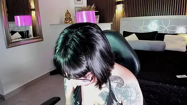 NattashaHotson from StripChat