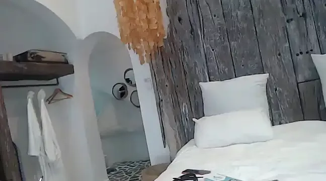 Group naughtyblackdolie on StripChat