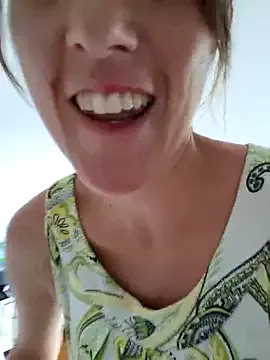 Freechat NaughtyCatgirl on StripChat