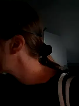 Freechat NaughtyCatgirl on StripChat