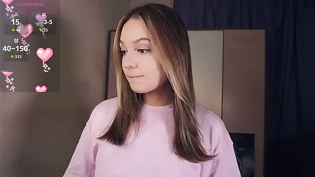 StripChat NguyetHankey is Freechat NguyetHankey — Gentle touches all over the body