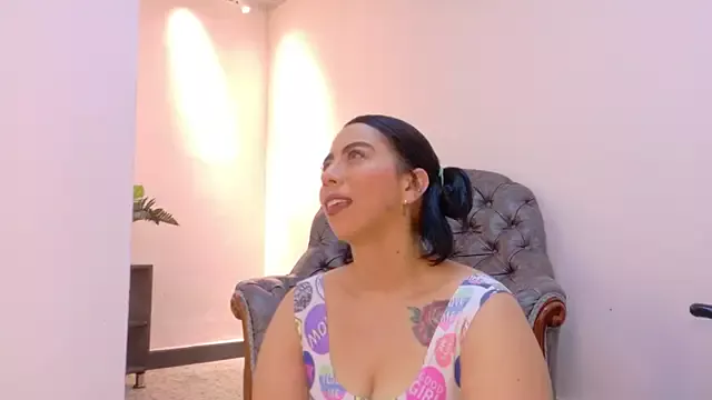 Freechat niky_smit on StripChat