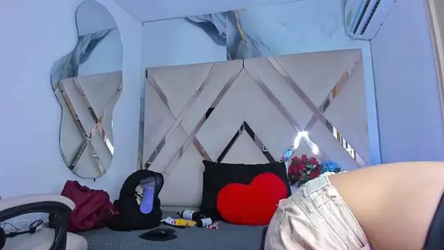 ninaht from StripChat