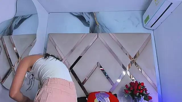ninaht from StripChat