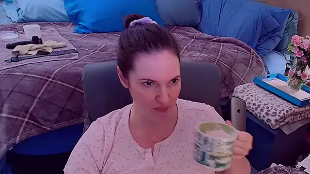 ninajaymes on StripChat 