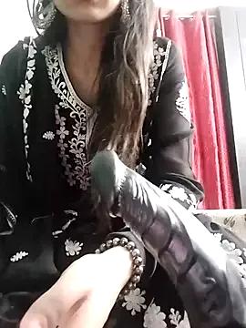 Naked Room Noor_Darliing 