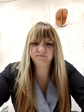 Freechat Office_Albertina on StripChat