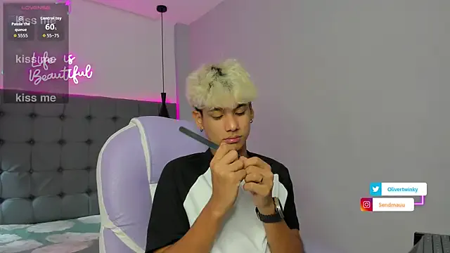 StripChat OliverTwinky is Freechat OliverTwinky — Cum cum cum cum cuuum
