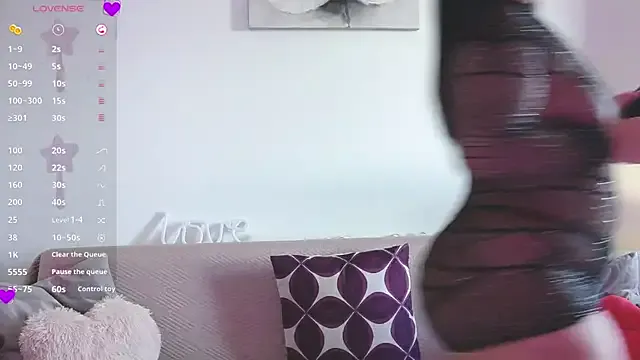 Freechat oliviathea on StripChat