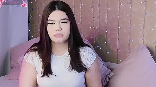 Olivka_bb on StripChat