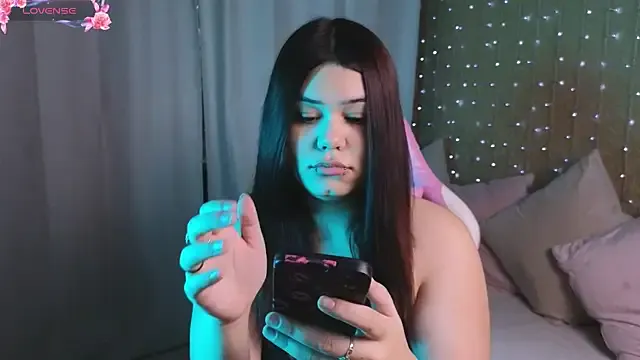 Olivka_bb on StripChat