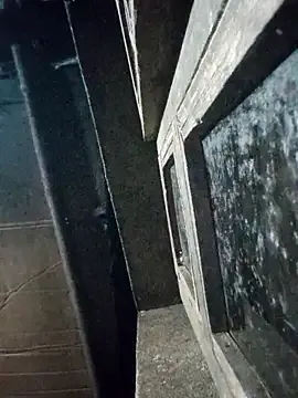 omiu-baby on StripChat