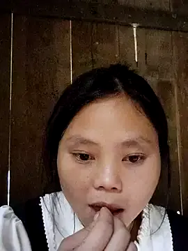 omiu-baby on StripChat