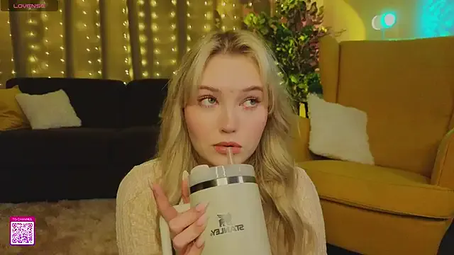 Freechat OraBIood on StripChat