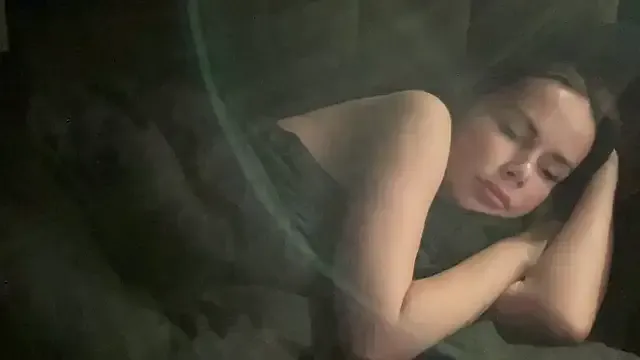 Freechat Orlinah on StripChat