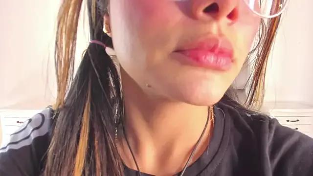 Naked Room Pame_Parker_ 