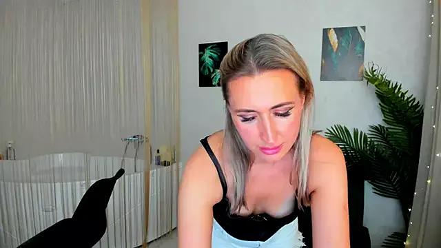 PassionGlow from StripChat