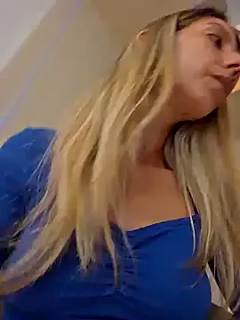 Freechat PetiteSecrets on StripChat