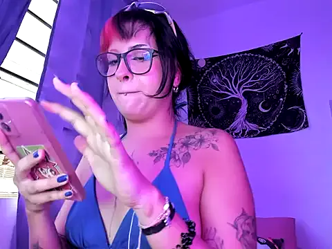 Freechat Pinky_promiseex on StripChat