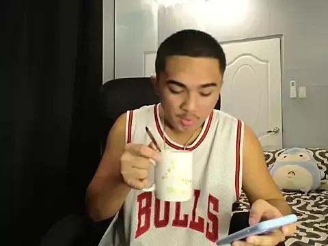 pinoyAdrianneXXX from StripChat