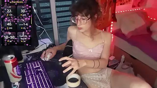 Naked Room piou-sissy 