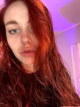 PollyVinice from StripChat