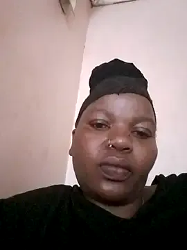 Freechat pretty-donna on StripChat