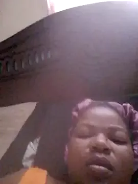 Freechat pretty-donna on StripChat