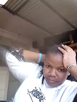 Freechat pretty-donna on StripChat